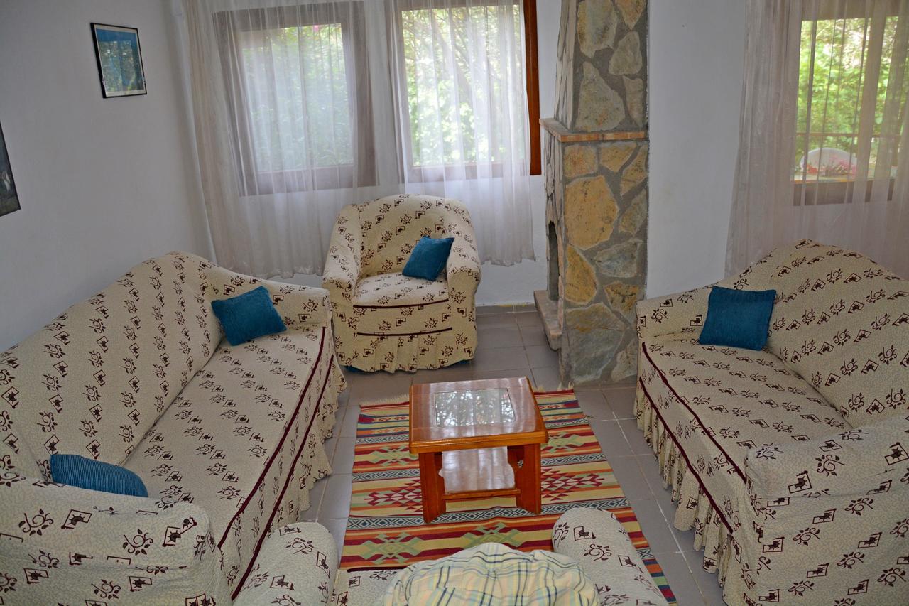 Villa Poseidon ดาลยัน ภายนอก รูปภาพ